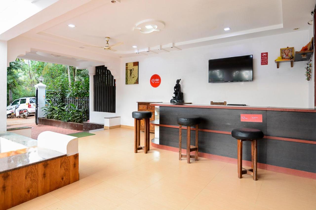 Oyo Pleasure Beach Resort Morjim Exterior photo